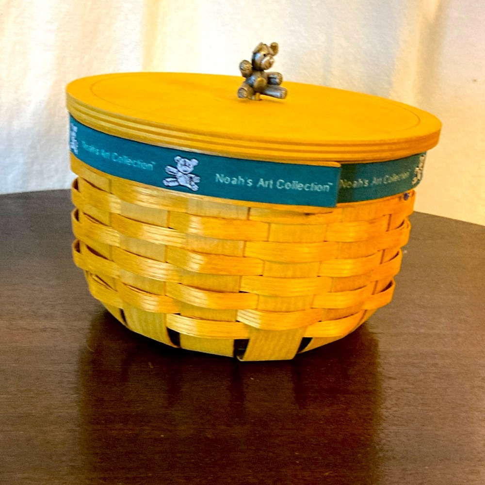 Peterboro Basket Company Noah’s Art Collection  musical Basket
